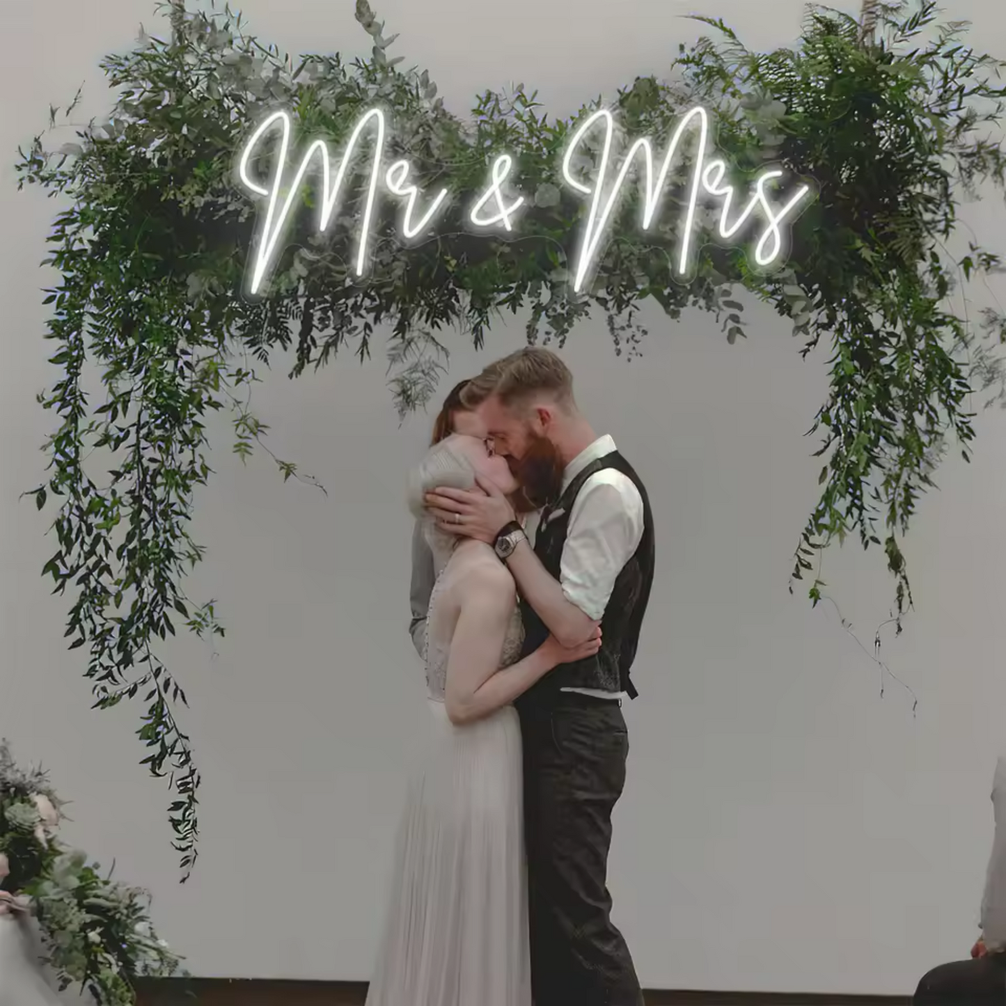 Mr & Mrs Neon Wedding Sign
