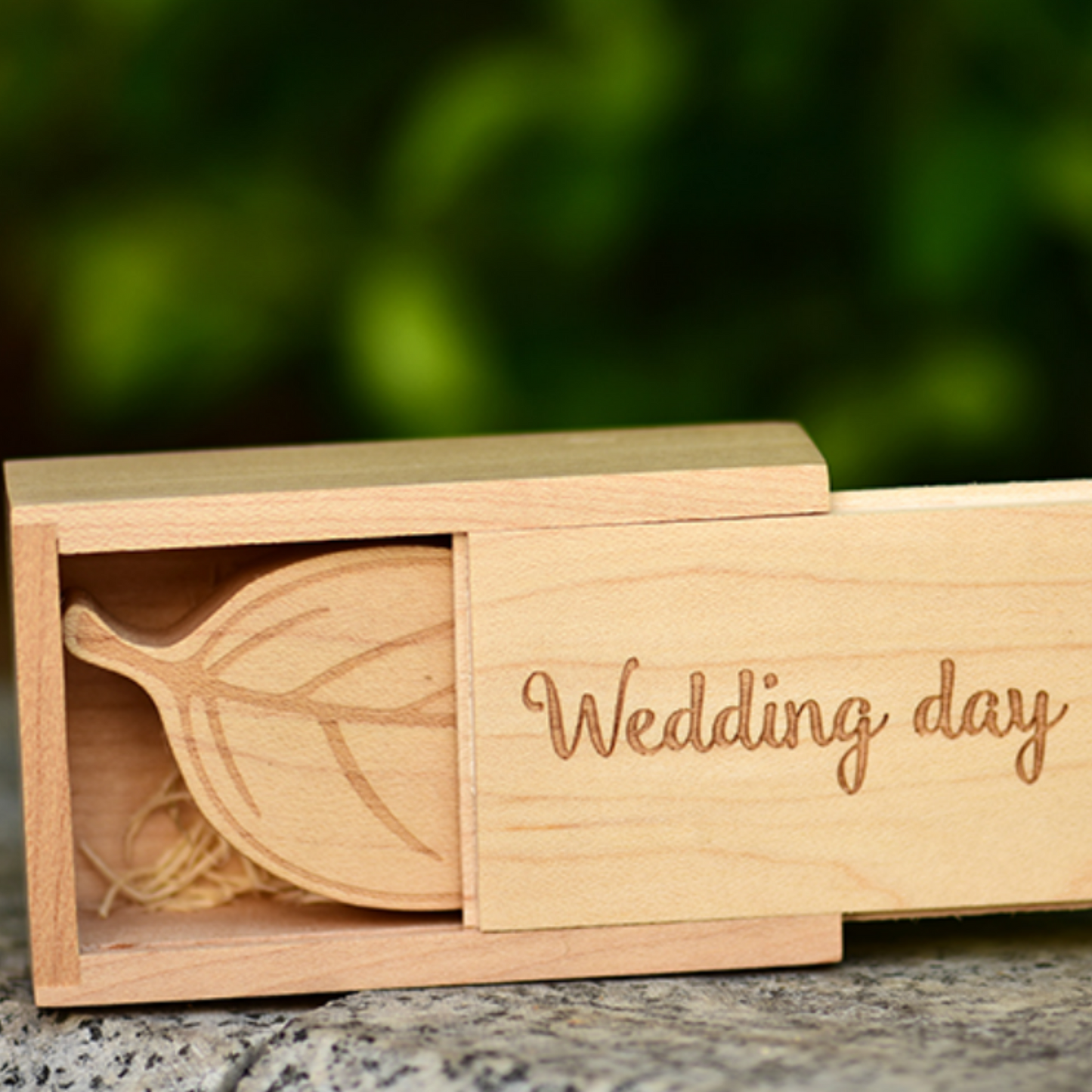 Personalised Wooden Wood Leaf USB With Box 4GB-64GB