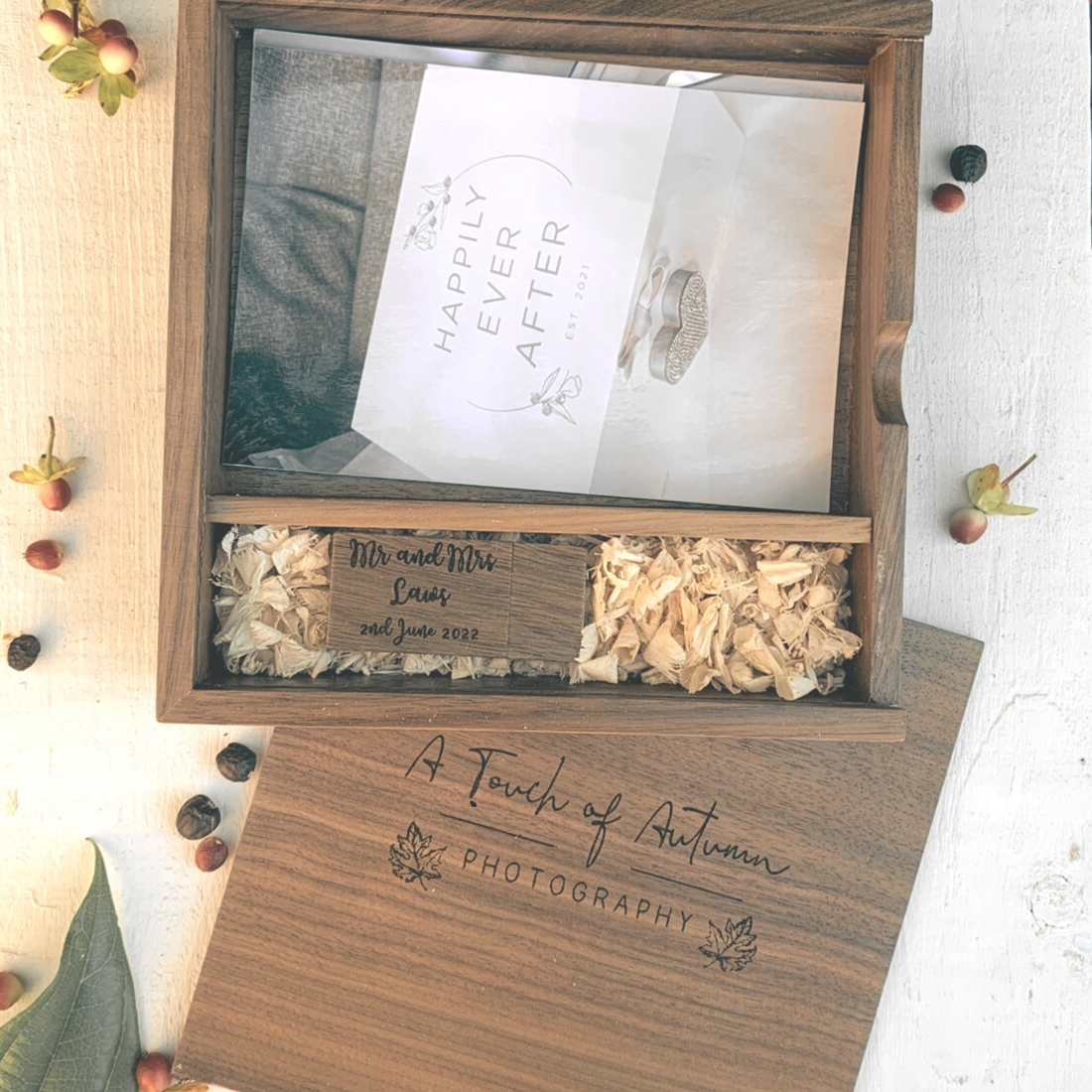 Keep Your Memories Alive with Personalized Wedding USB Flash Drives